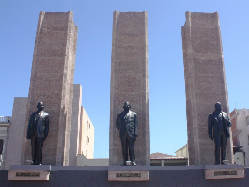 Plaza de los Tres Presidentes