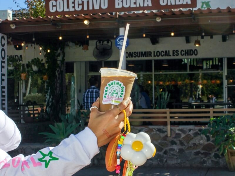 Buena Onda Bakery & Coffee